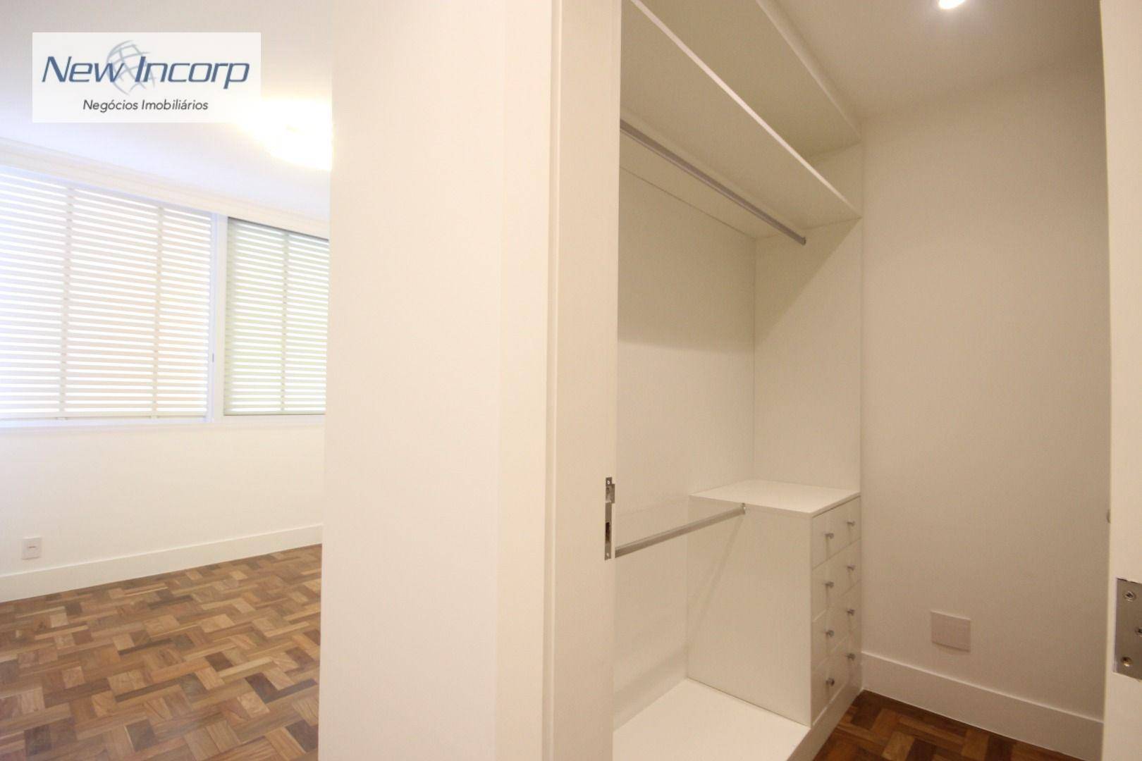 Apartamento à venda com 3 quartos, 210m² - Foto 18