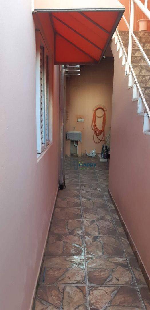 Casa à venda com 5 quartos, 200m² - Foto 11