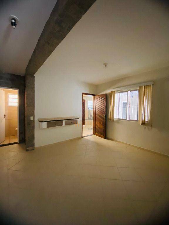 Sobrado, 3 quartos, 280 m² - Foto 1