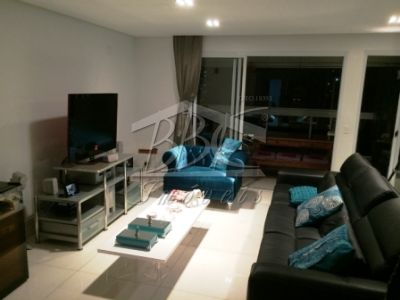 Apartamento à venda com 3 quartos, 156m² - Foto 6