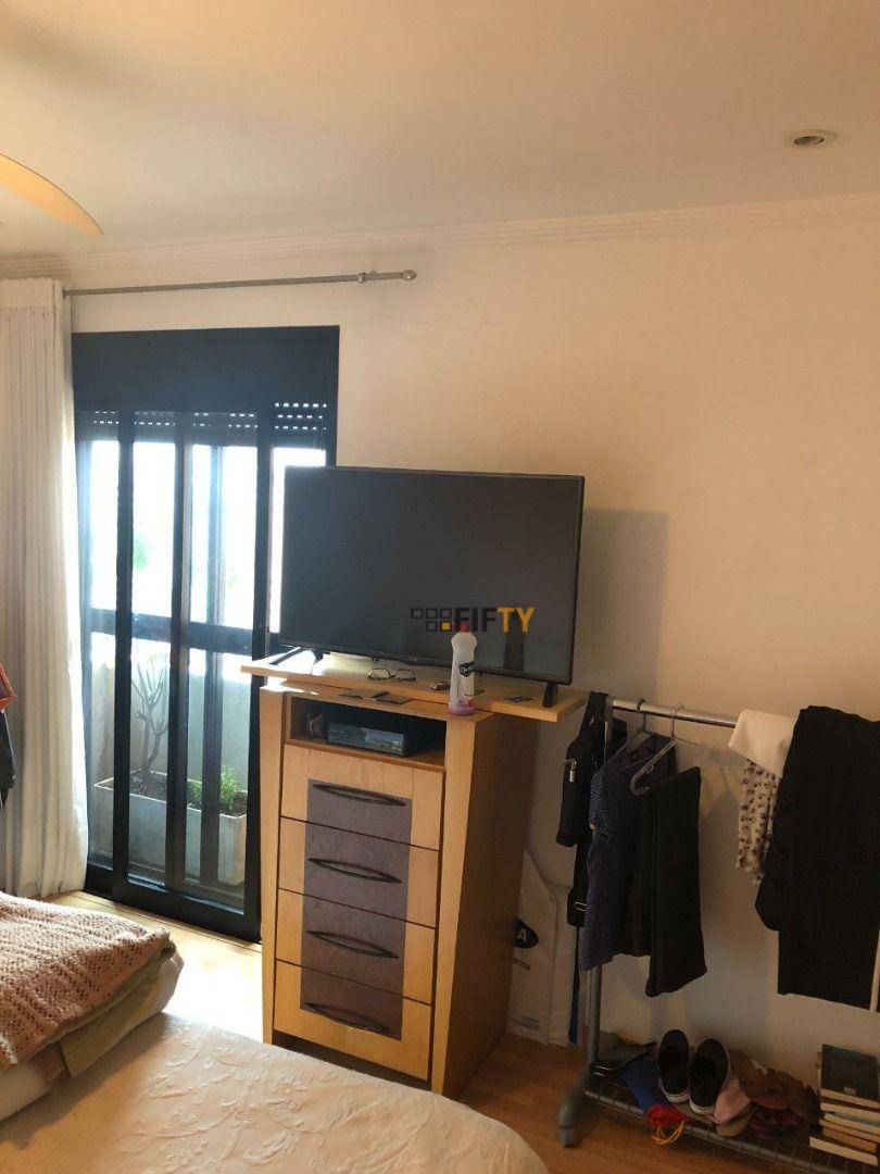 Apartamento à venda com 4 quartos, 220m² - Foto 50