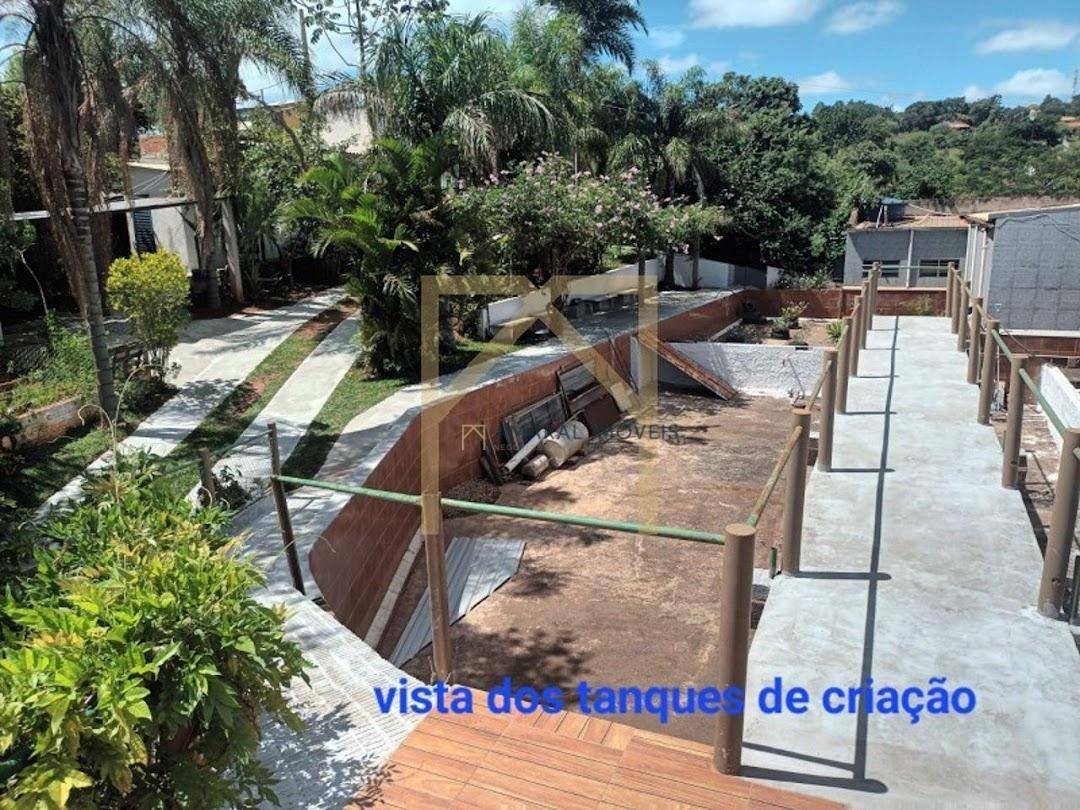 Casa à venda com 3 quartos, 250m² - Foto 8