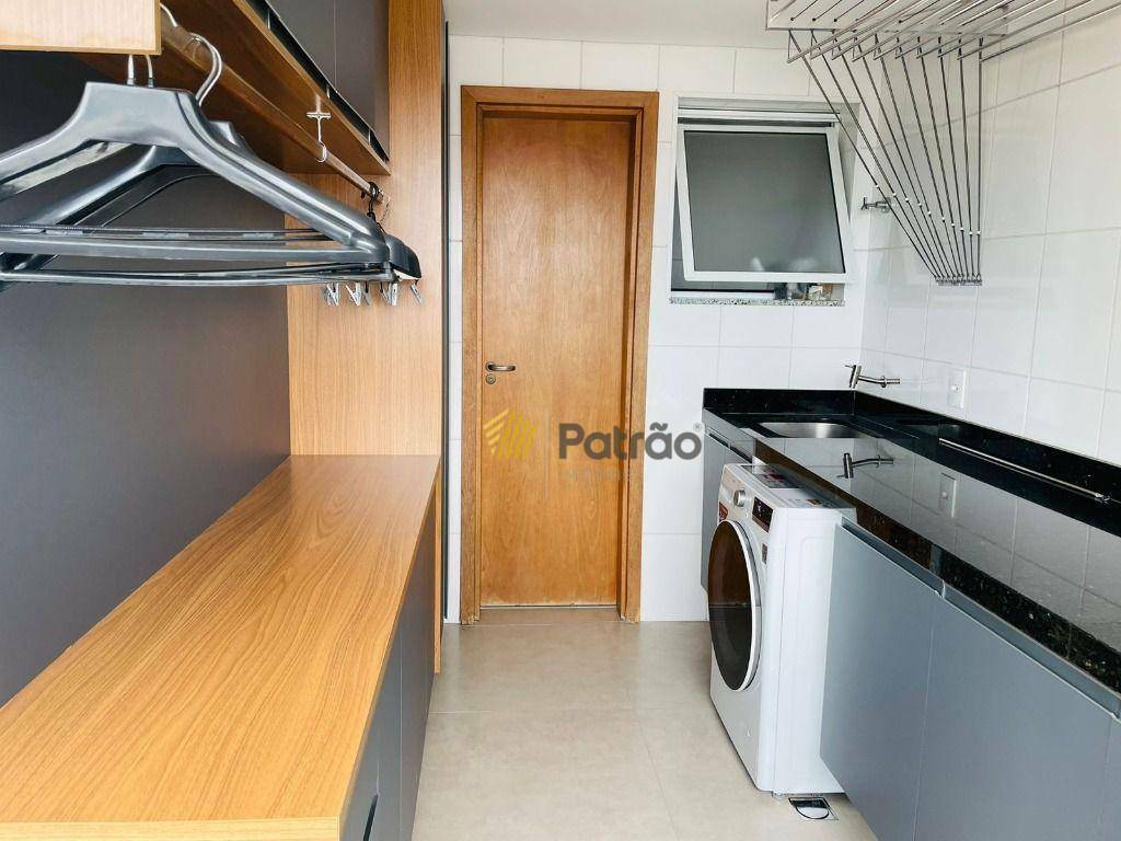 Apartamento à venda com 3 quartos, 158m² - Foto 8