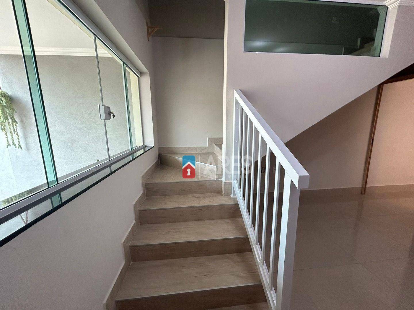 Casa à venda com 4 quartos, 154m² - Foto 5