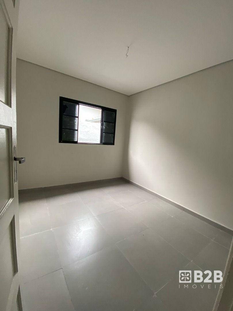 Casa à venda com 3 quartos, 165m² - Foto 8