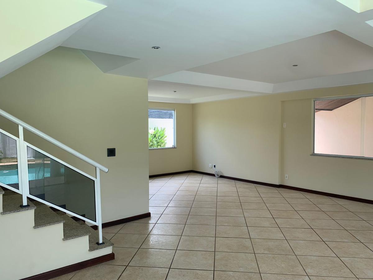 Casa de Condomínio à venda com 4 quartos, 400m² - Foto 12