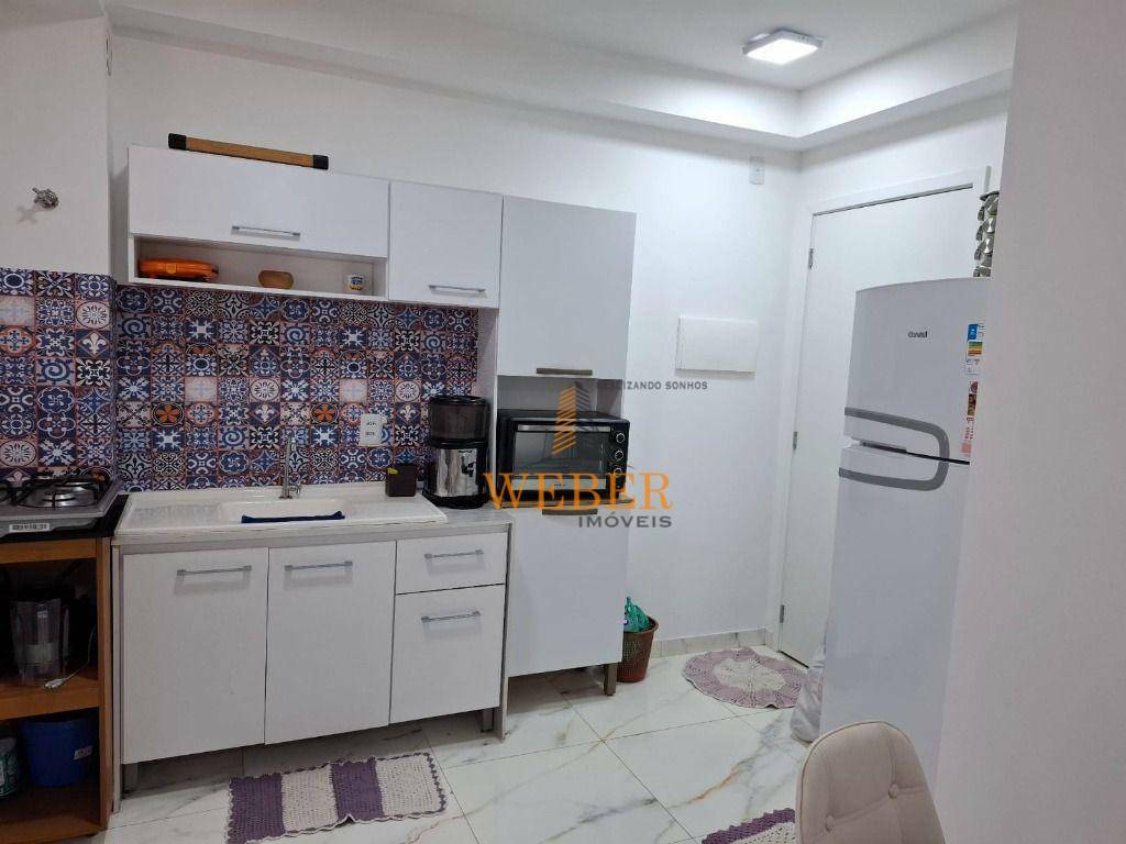 Apartamento para alugar com 2 quartos, 40m² - Foto 3