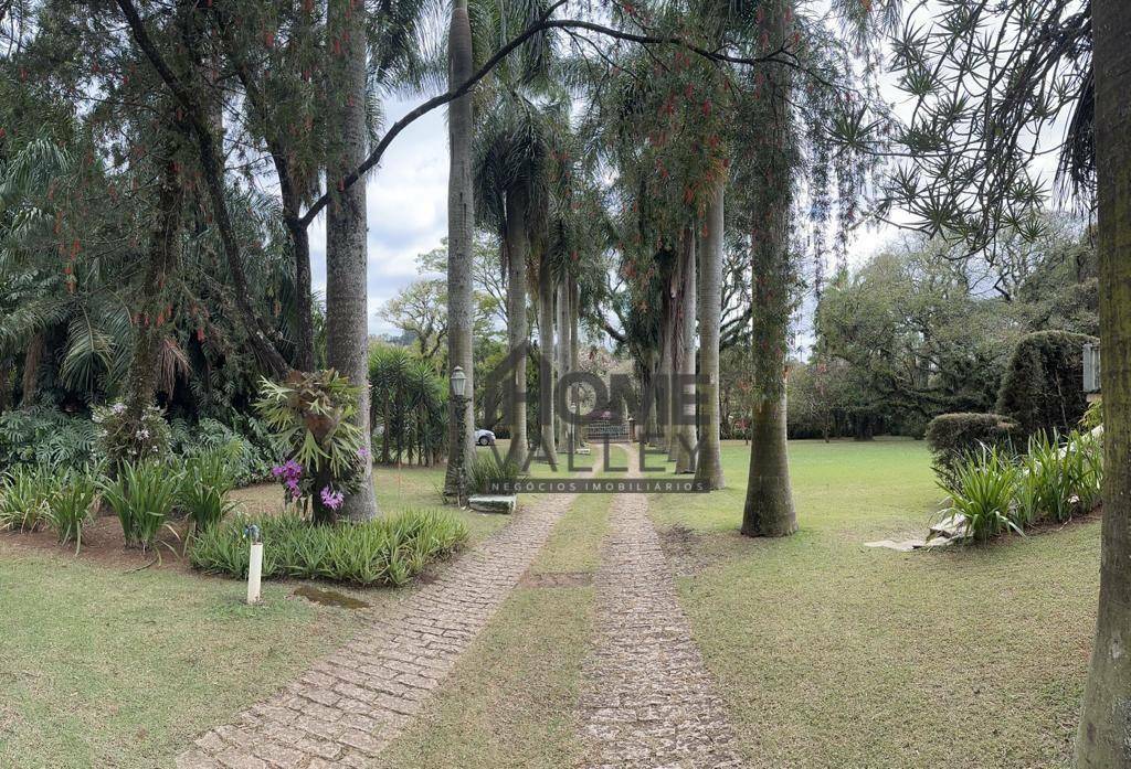 Chácara à venda e aluguel com 5 quartos, 665m² - Foto 1