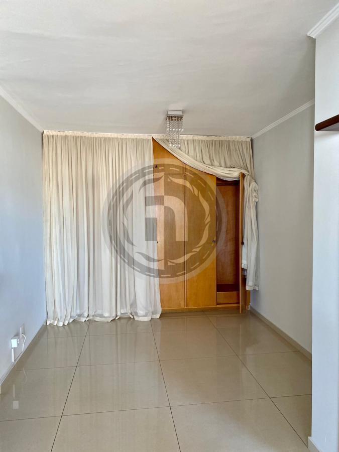 Apartamento à venda com 3 quartos, 200m² - Foto 35