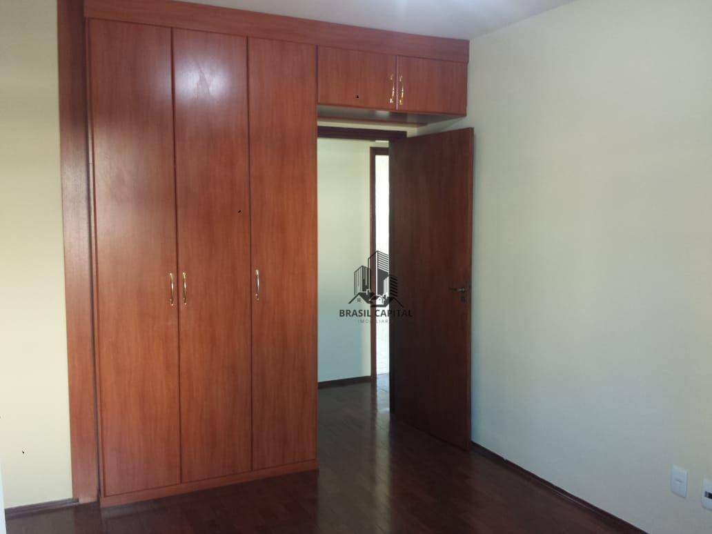 Apartamento à venda com 3 quartos, 147m² - Foto 19