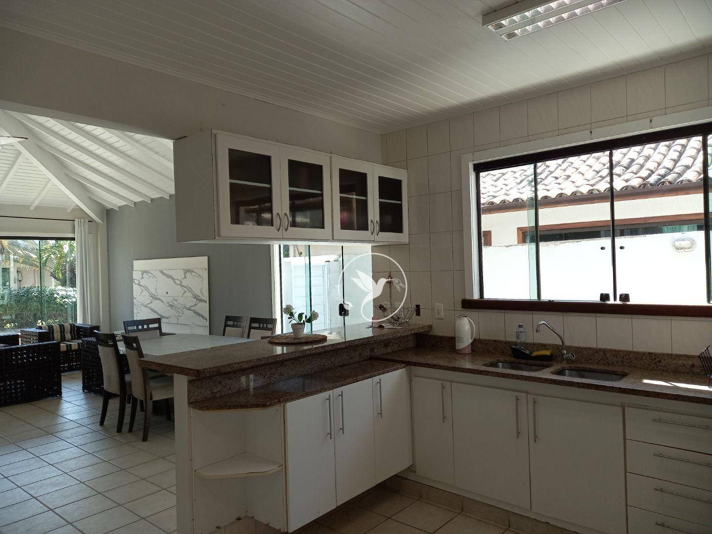 Casa de Condomínio à venda e aluguel com 4 quartos, 170m² - Foto 9