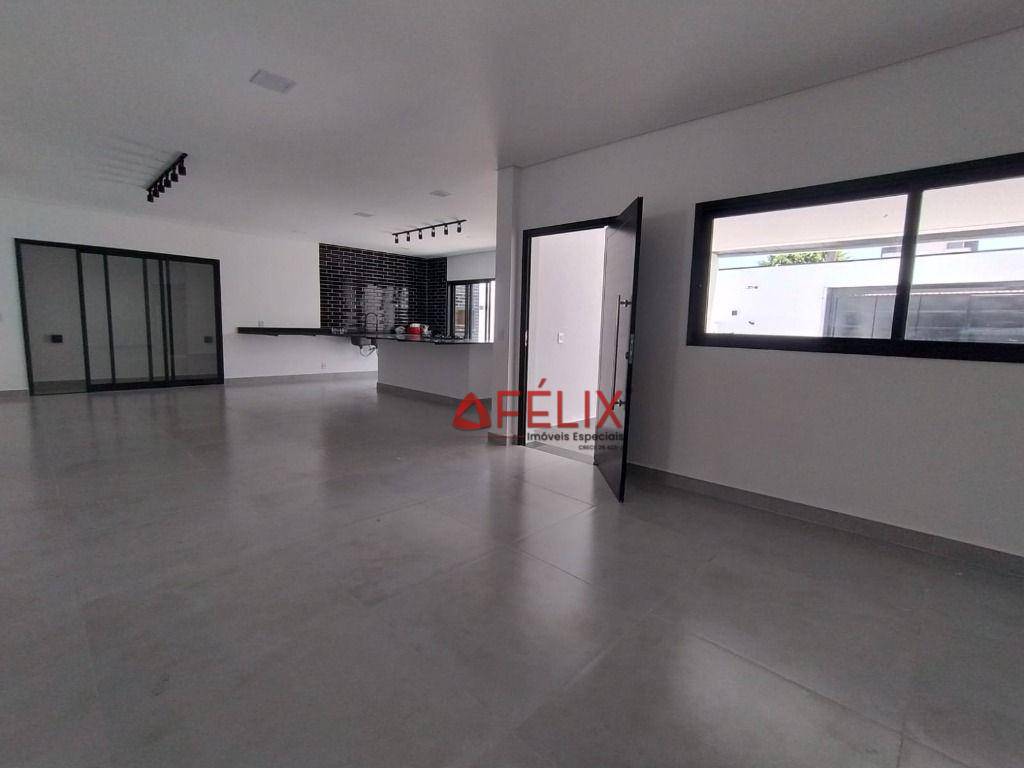 Casa, 3 quartos, 228 m² - Foto 4