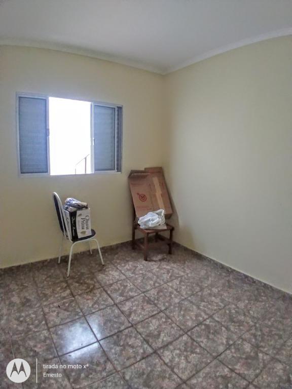 Casa à venda com 2 quartos, 122m² - Foto 2