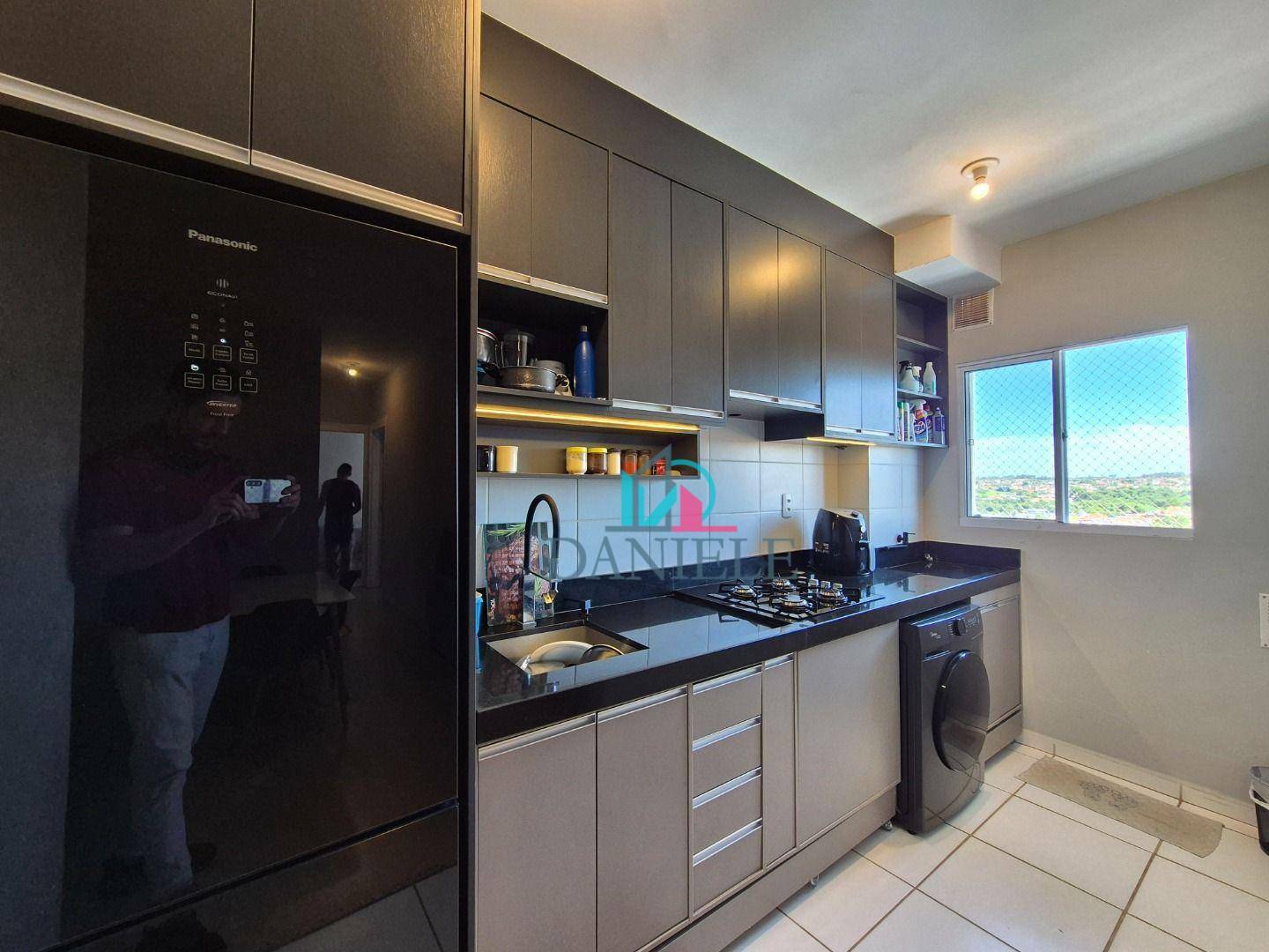 Apartamento à venda com 2 quartos, 52m² - Foto 2