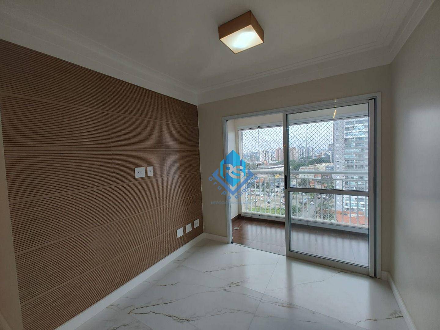 Apartamento à venda com 3 quartos, 83m² - Foto 2