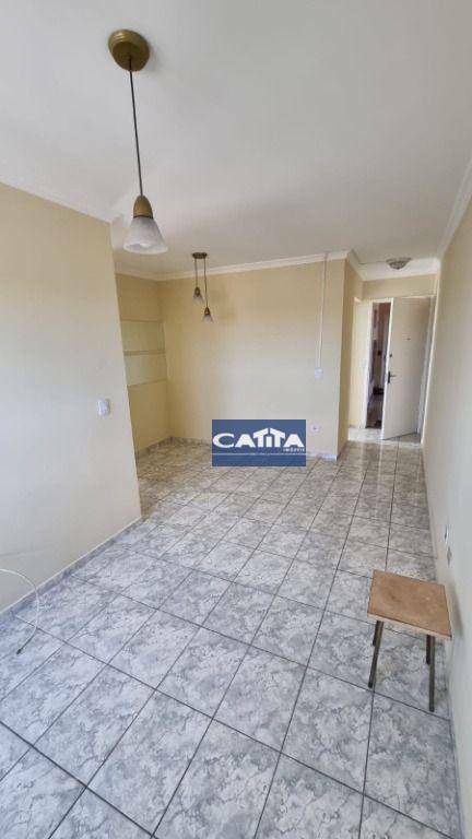 Apartamento para alugar com 2 quartos, 55m² - Foto 8