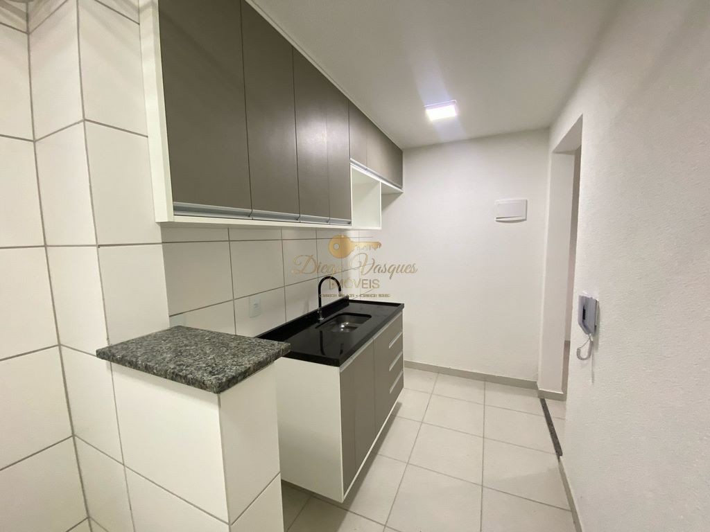 Apartamento para alugar com 2 quartos, 55m² - Foto 4