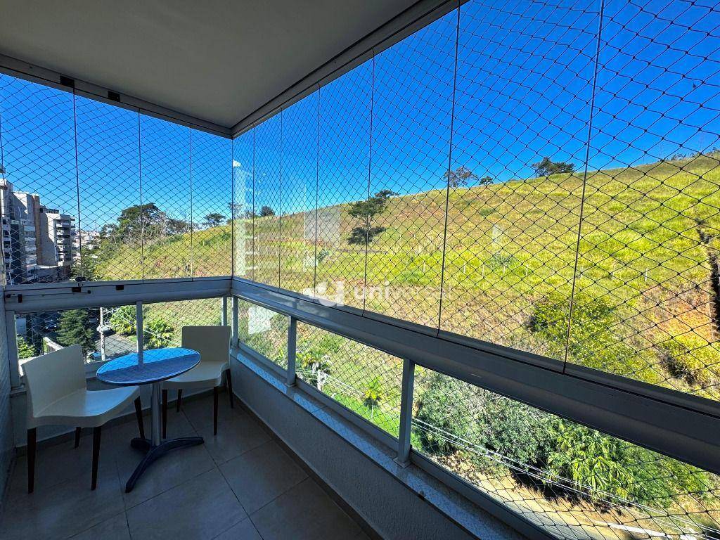 Apartamento à venda com 4 quartos, 208m² - Foto 8
