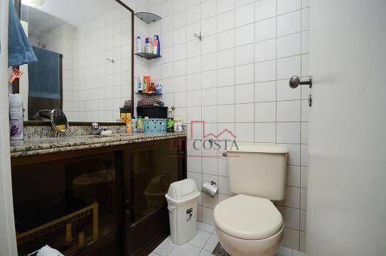 Apartamento à venda com 2 quartos, 80m² - Foto 29