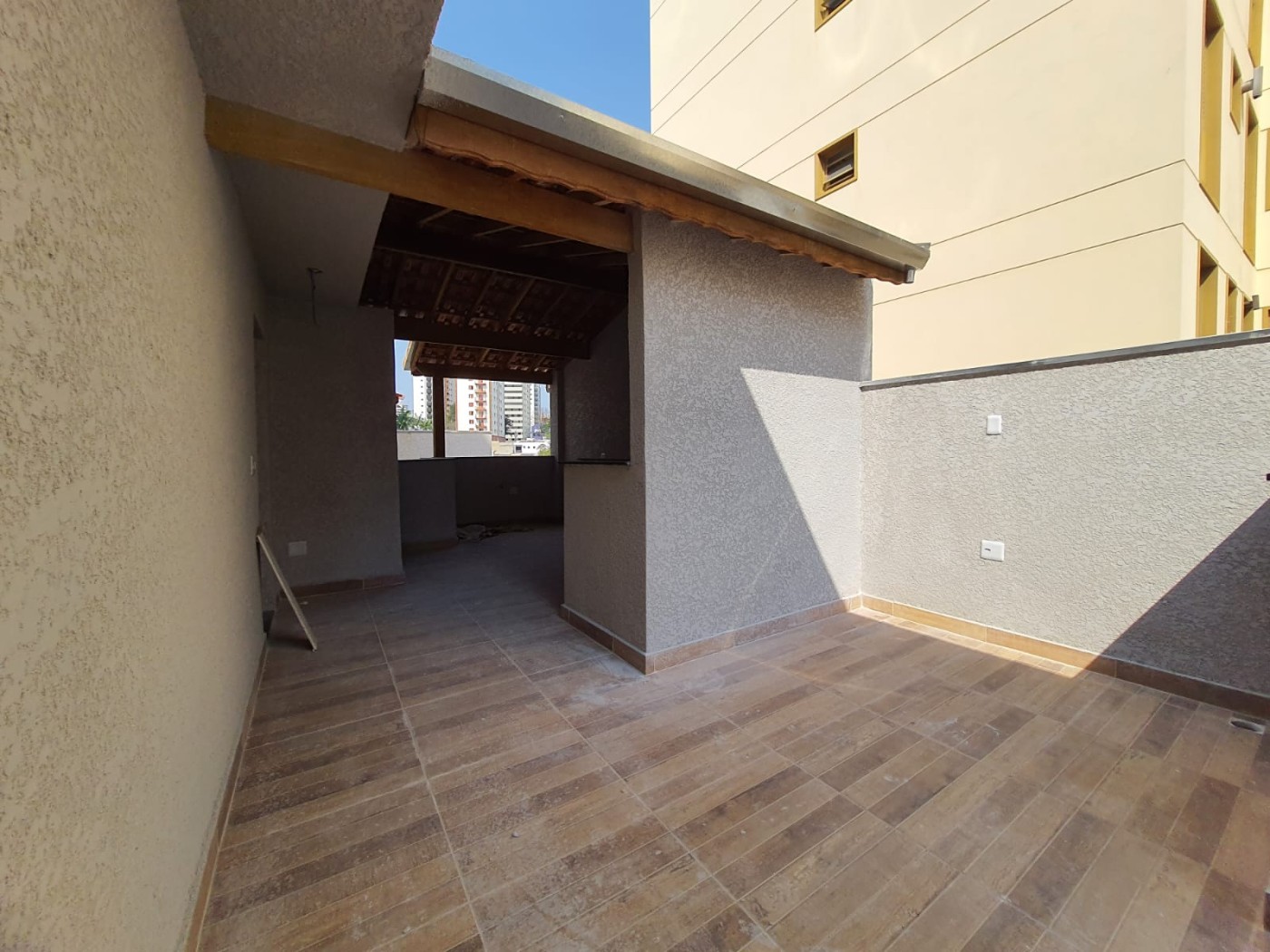 Cobertura à venda com 2 quartos, 90m² - Foto 3