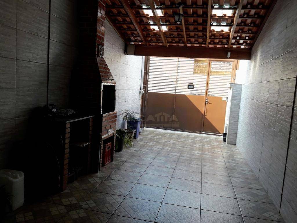 Sobrado à venda com 3 quartos, 100m² - Foto 3