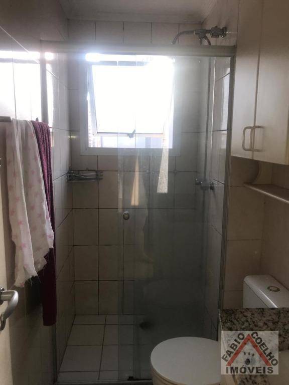 Apartamento à venda com 2 quartos, 67m² - Foto 18