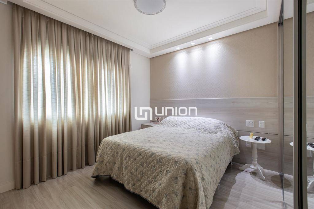 Apartamento à venda com 3 quartos, 142m² - Foto 12