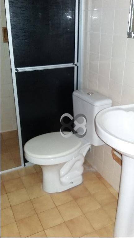 Apartamento para alugar com 3 quartos, 76m² - Foto 13