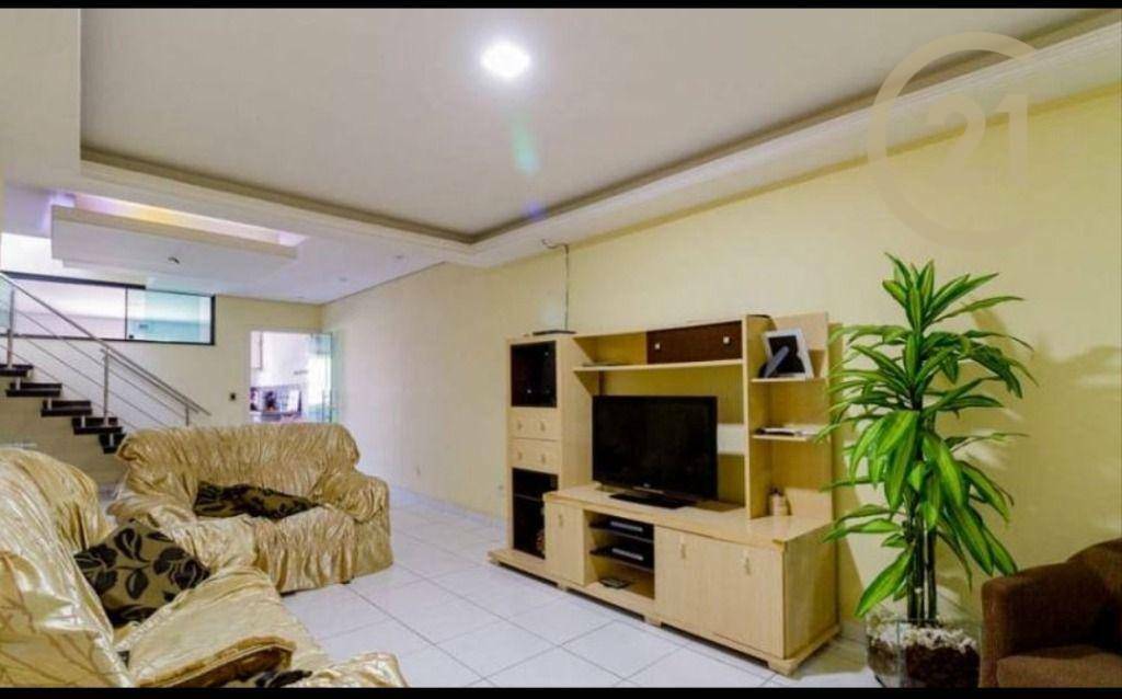 Sobrado à venda com 3 quartos, 320m² - Foto 2