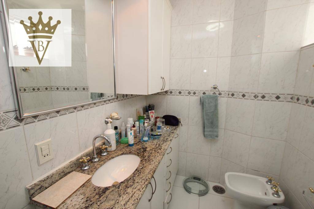 Apartamento à venda com 3 quartos, 175m² - Foto 15