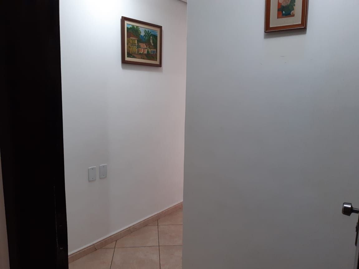 Apartamento à venda com 3 quartos, 105m² - Foto 9