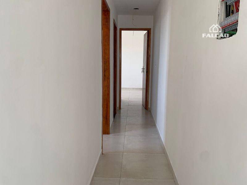 Casa à venda com 2 quartos, 72m² - Foto 9