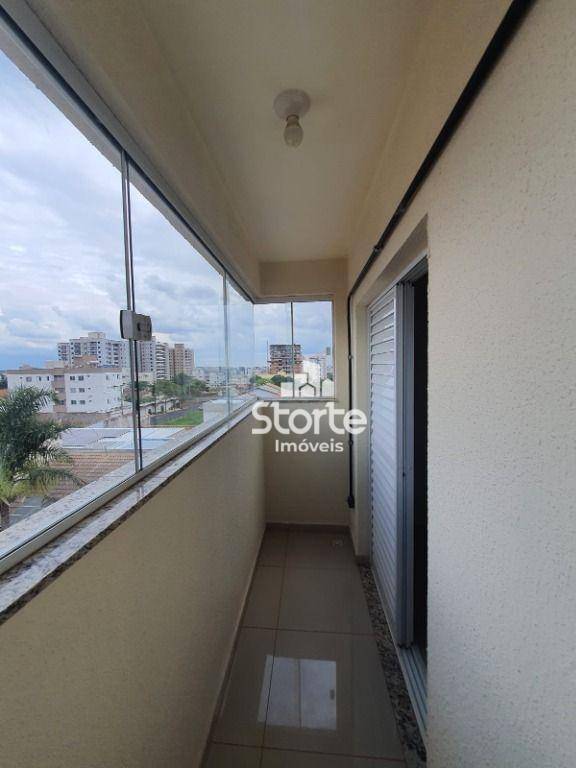 Apartamento à venda com 2 quartos, 60m² - Foto 6