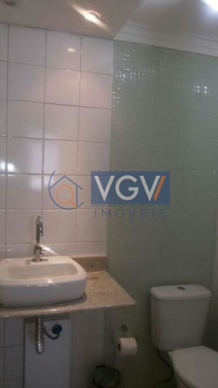 Apartamento à venda com 2 quartos, 68m² - Foto 7