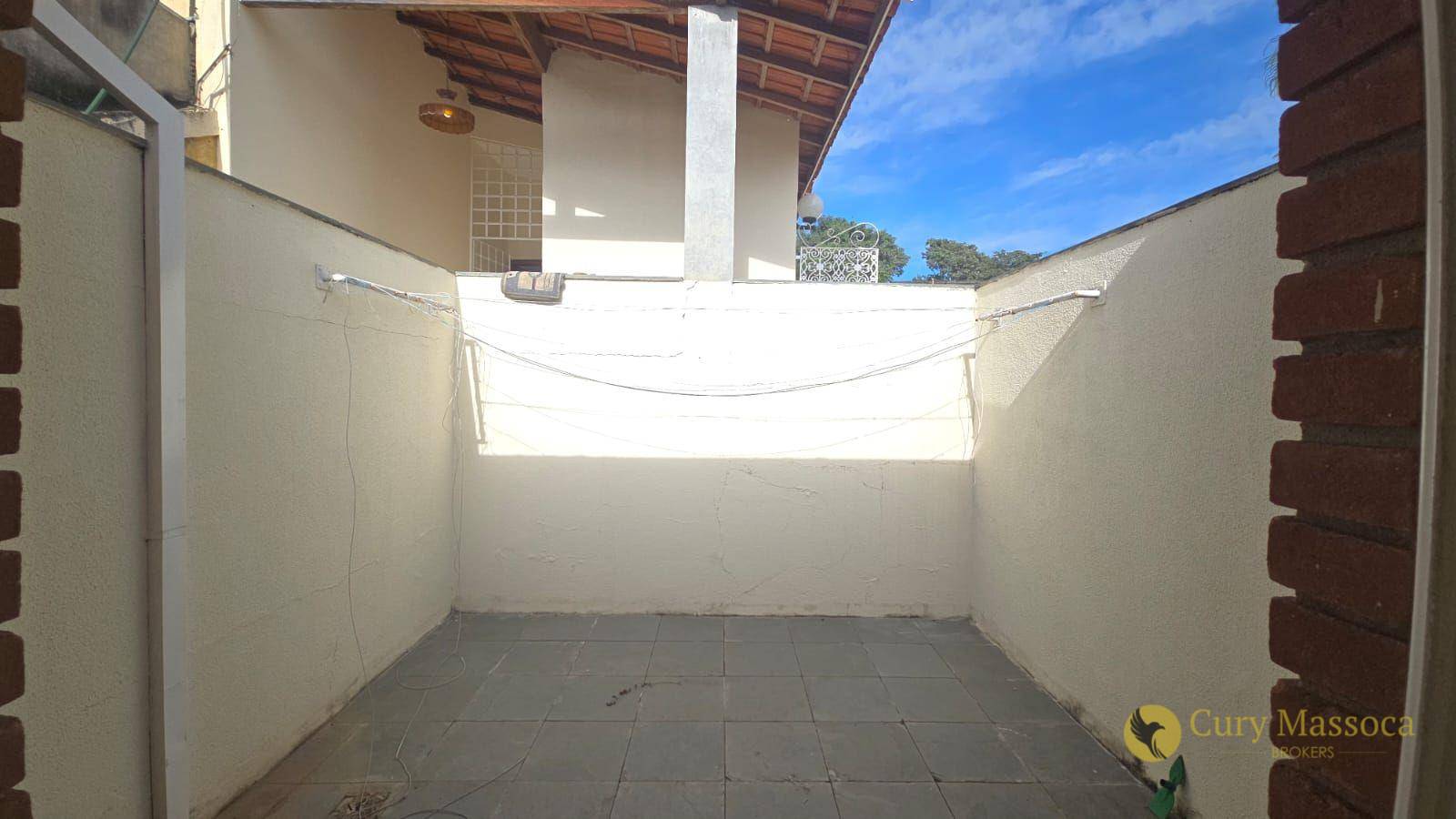 Casa à venda e aluguel com 3 quartos, 386m² - Foto 11