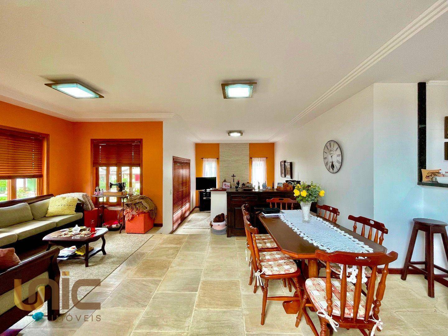 Casa de Condomínio à venda com 3 quartos, 220m² - Foto 11