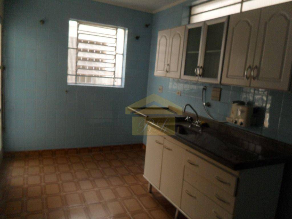 Casa para alugar com 3 quartos, 170m² - Foto 40