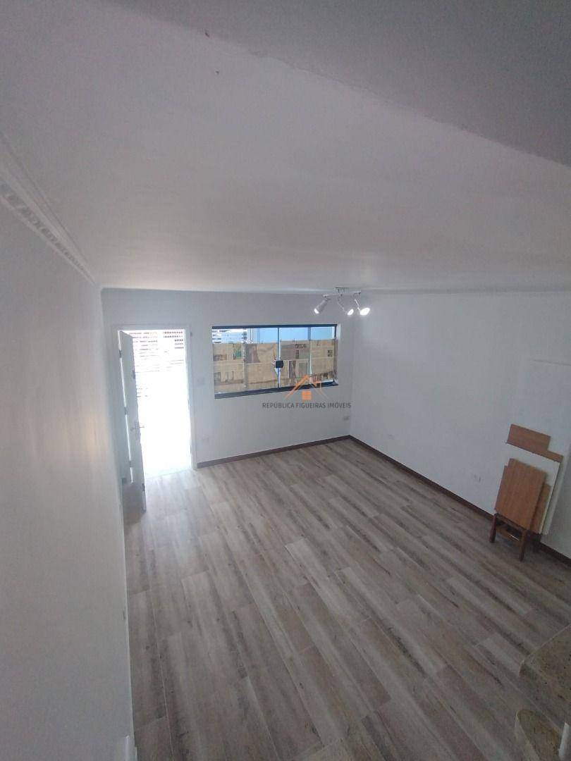 Sobrado para alugar com 2 quartos, 120m² - Foto 13