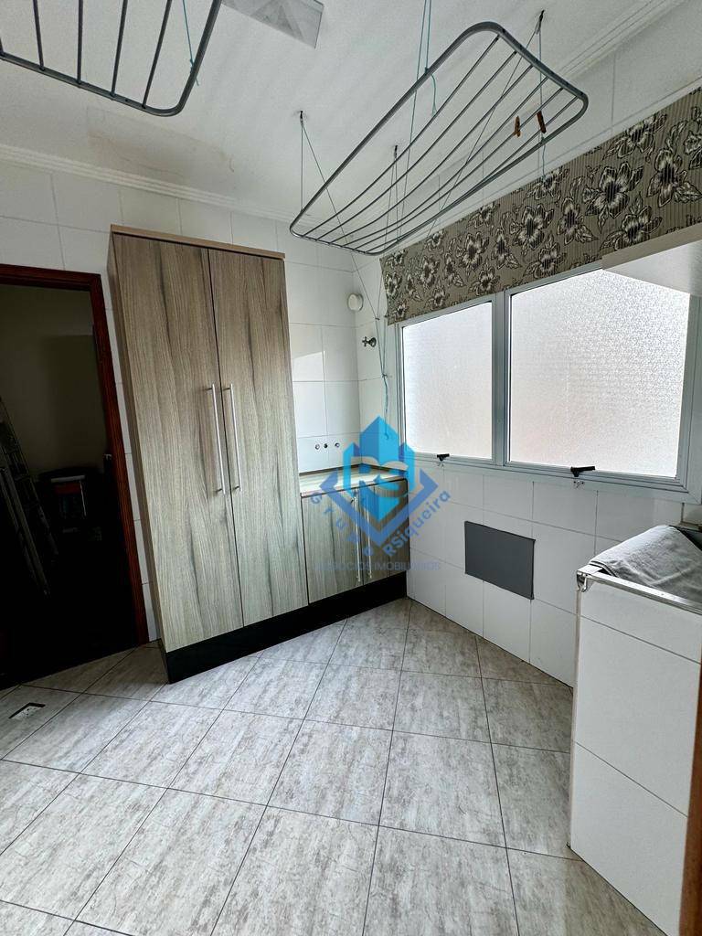 Apartamento à venda com 3 quartos, 160m² - Foto 19