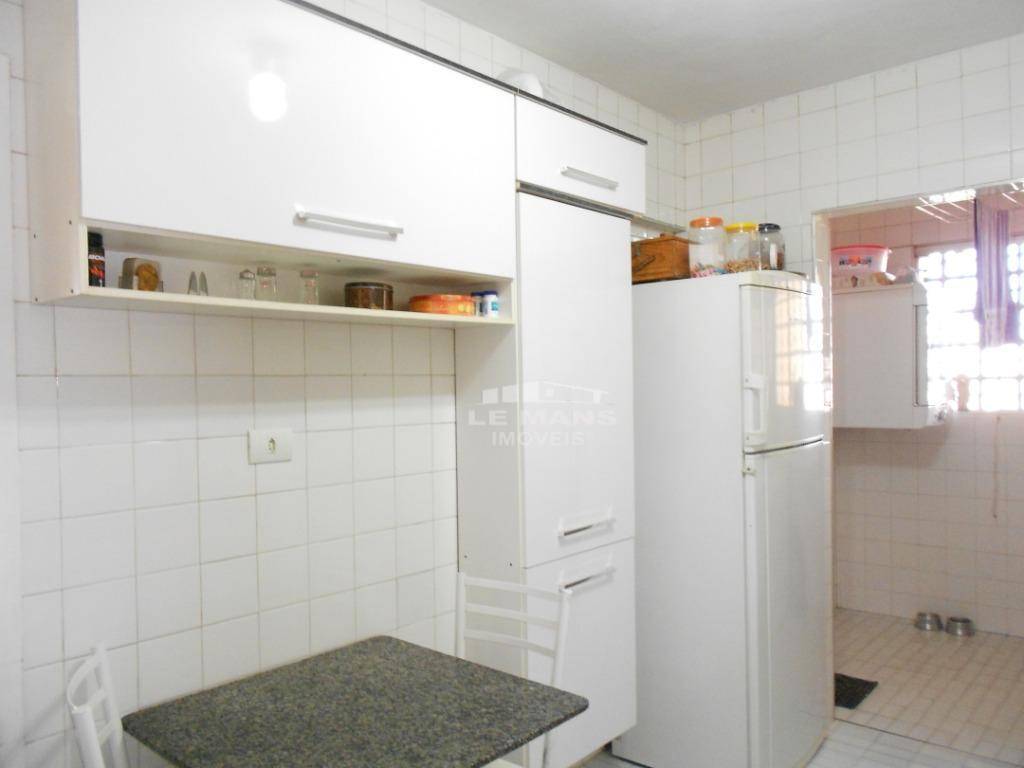 Apartamento à venda com 3 quartos, 95m² - Foto 4