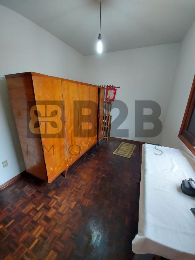 Casa à venda com 5 quartos, 232m² - Foto 16