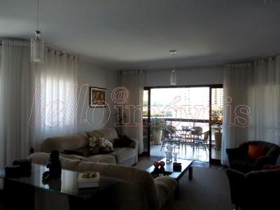 Apartamento à venda com 3 quartos, 195m² - Foto 1