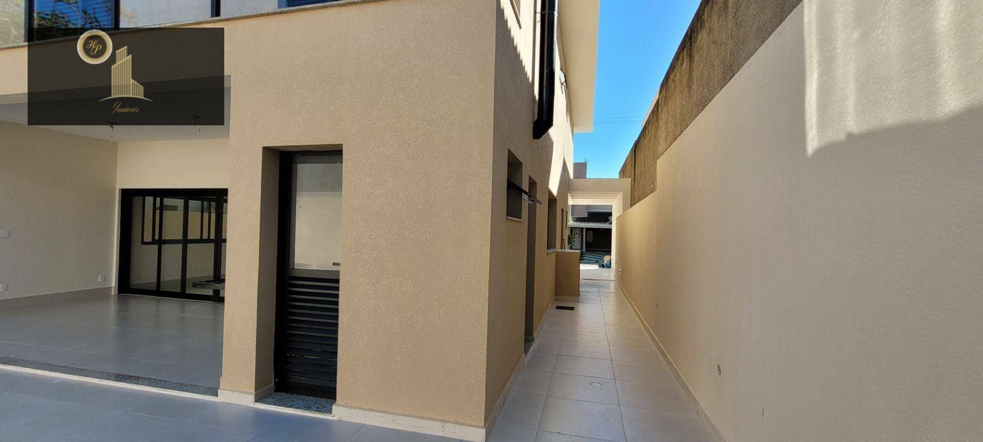 Casa de Condomínio à venda com 3 quartos, 249m² - Foto 4