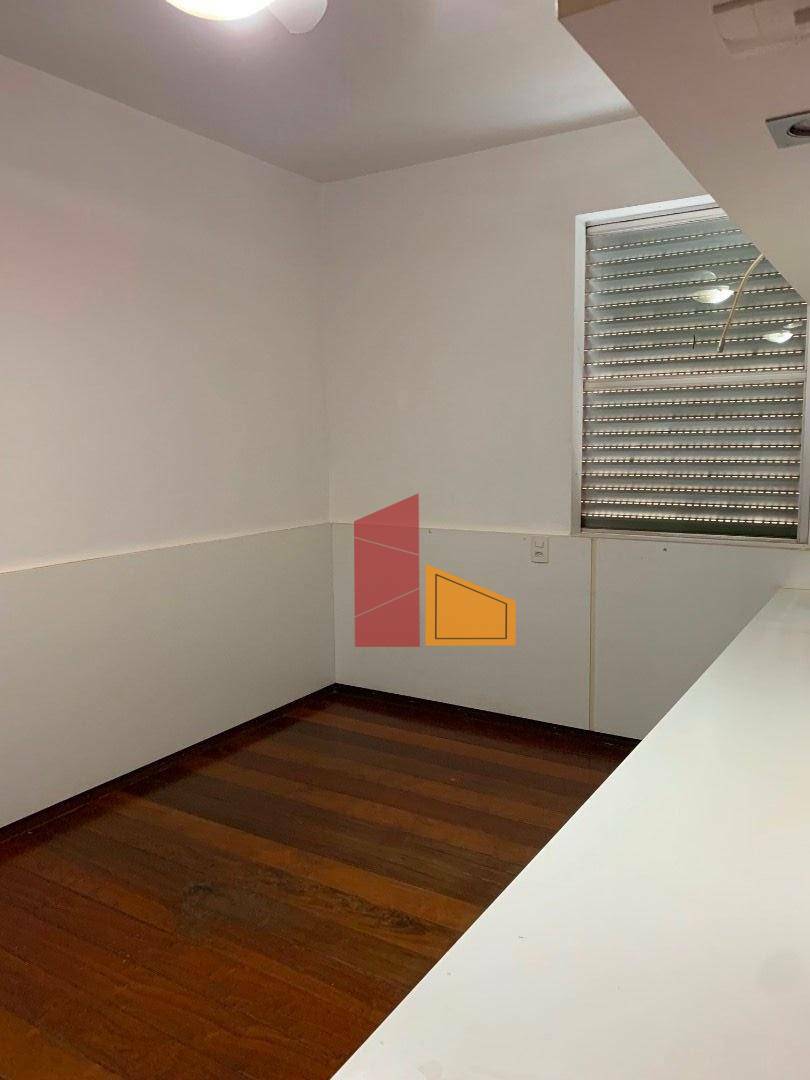 Apartamento à venda com 4 quartos, 195m² - Foto 21