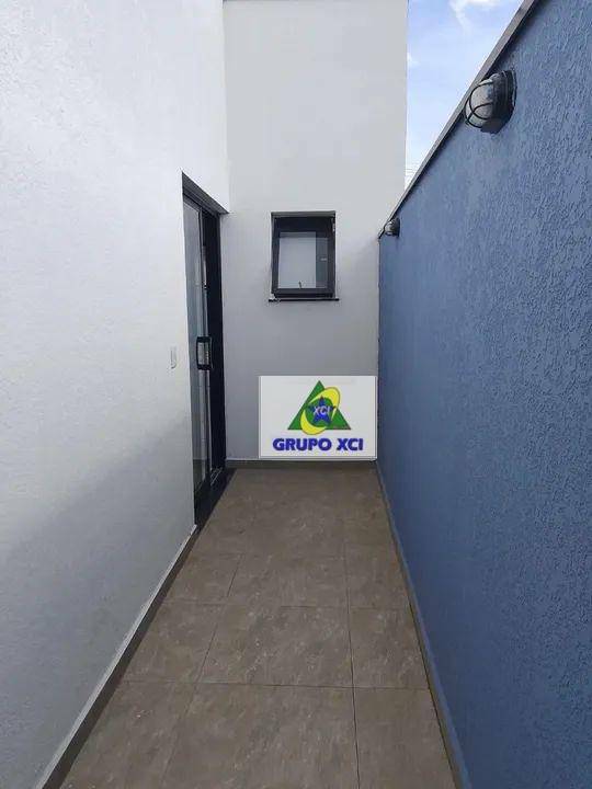 Casa de Condomínio à venda com 3 quartos, 170m² - Foto 2