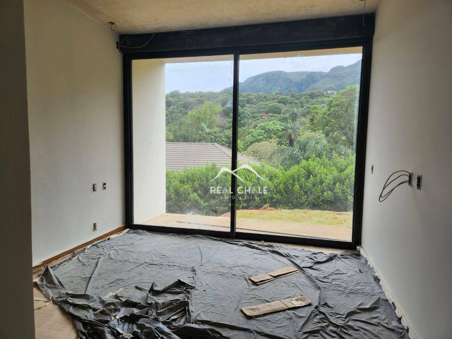 Casa de Condomínio à venda com 4 quartos, 355m² - Foto 8