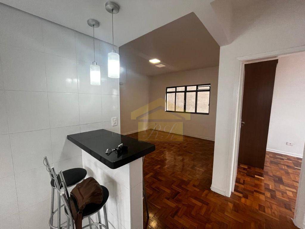 Apartamento para alugar com 2 quartos, 63m² - Foto 3