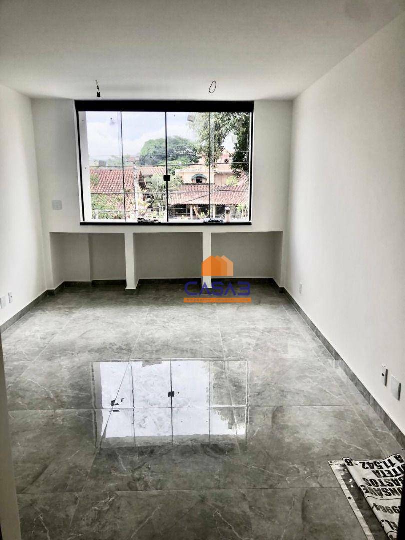 Casa à venda com 4 quartos, 131m² - Foto 8