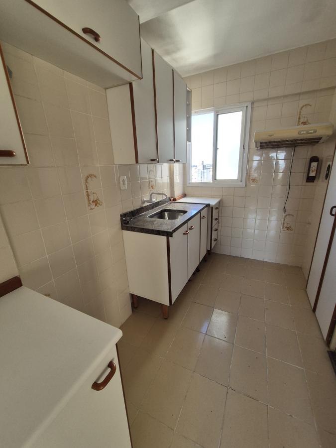 Apartamento à venda com 2 quartos, 72m² - Foto 8