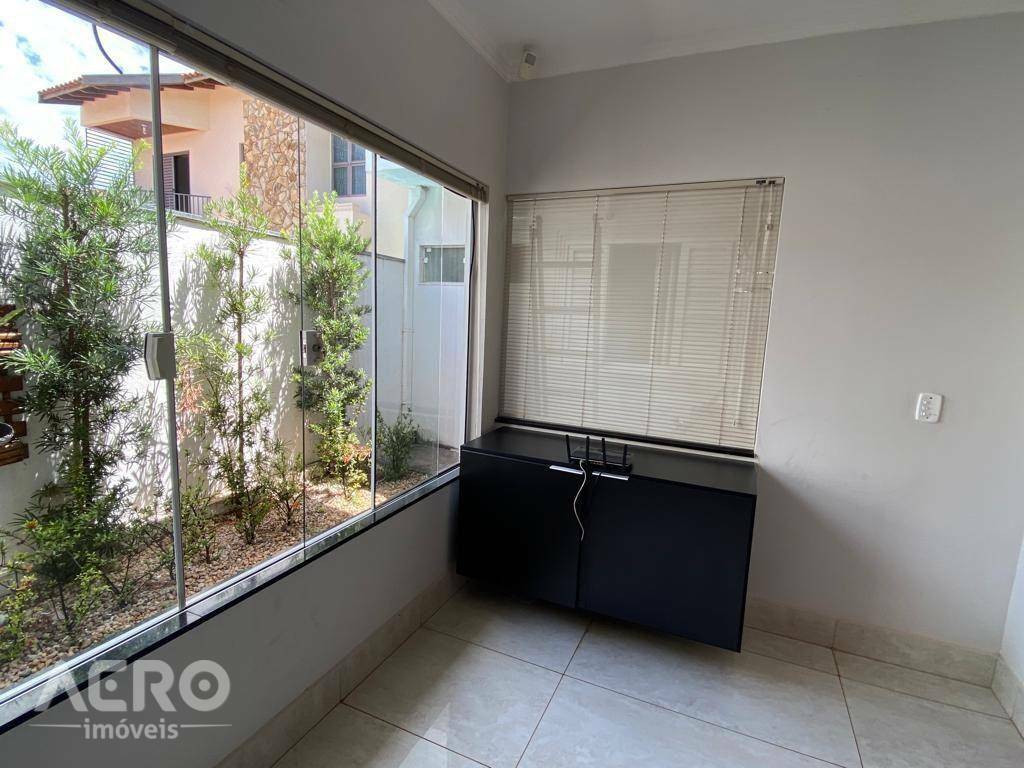 Casa à venda com 3 quartos, 258m² - Foto 22